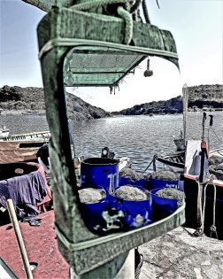  miroir de courtoisie (port lligat - spain)